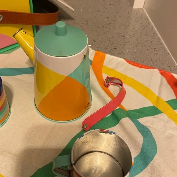 Lovevery Picnic Set - Picture 2 of 5